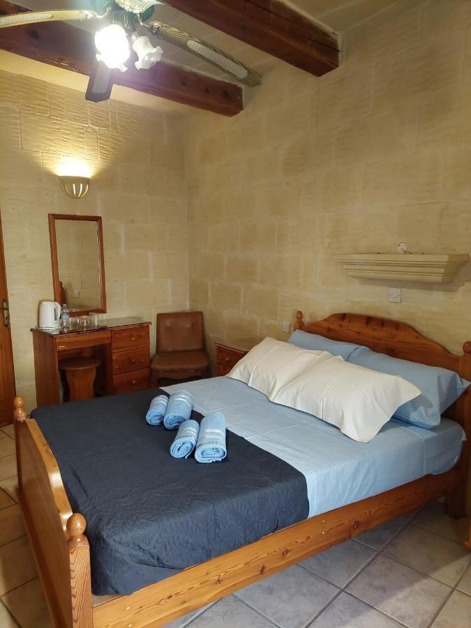 Xagħra Mj Farmhouse B&B מראה חיצוני תמונה